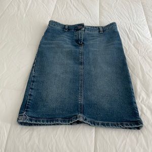 Theory denim skirt size 0.